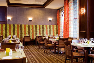 Doubletree Suites By Hilton Boston - Cambridge Экстерьер фото